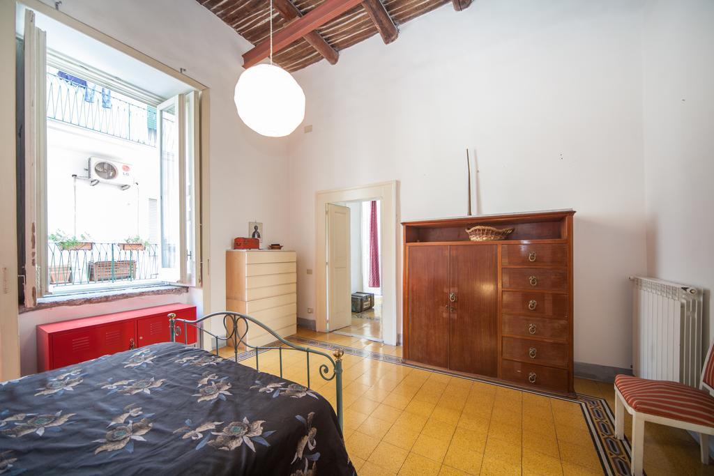 B&B Stella 10 Neapel Rum bild