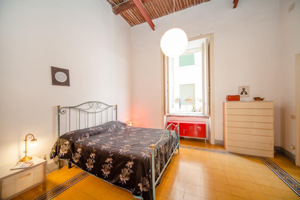 B&B Stella 10 Neapel Rum bild